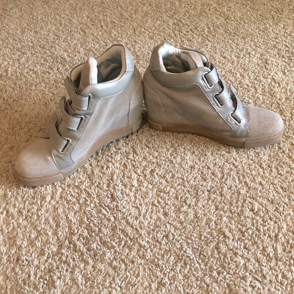 Steve Madden platform sneakers taupe